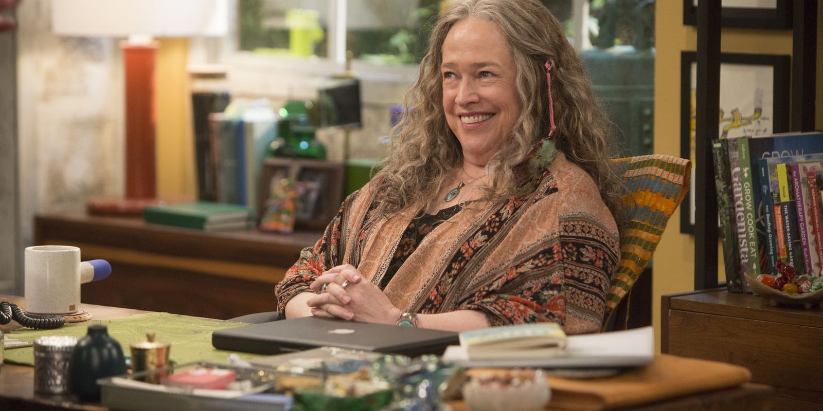 636391208543066287-Disjointed-Kathy-Bates